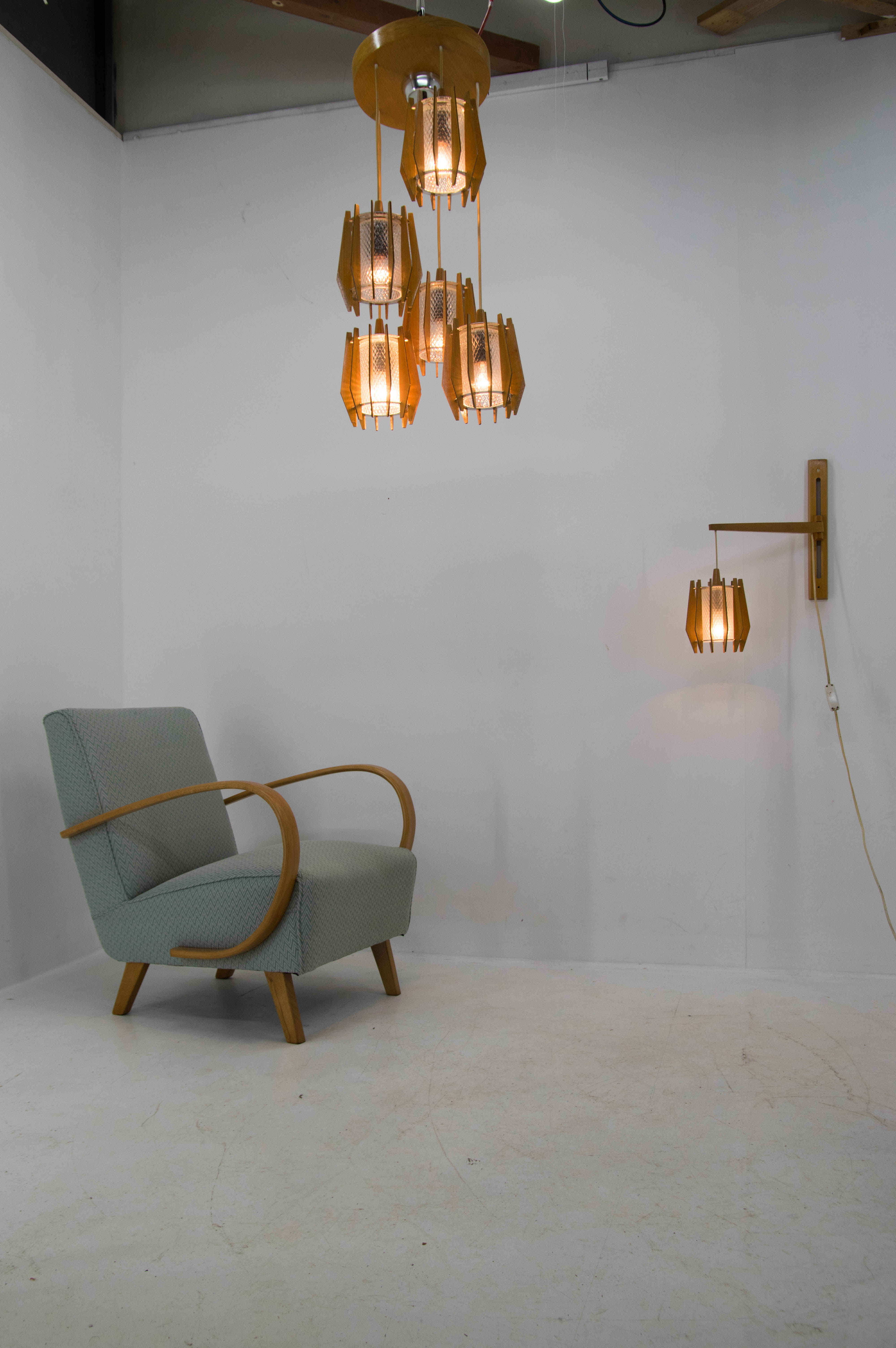 Set of chandelier and wall lamp by Drevo Humpolec, 1970