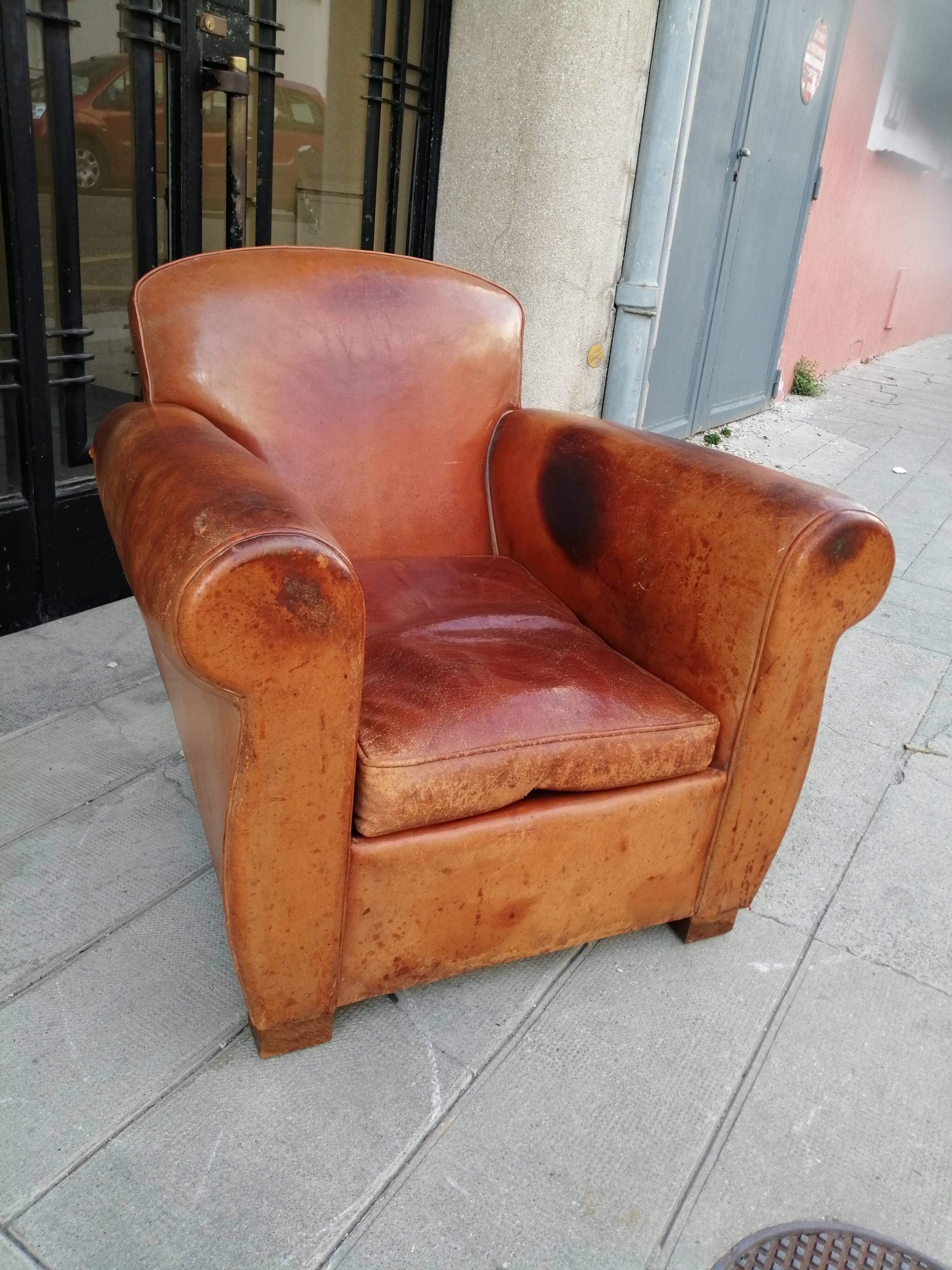 Leather club chair from the 1940s