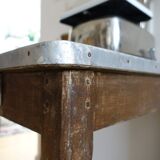 Farm table