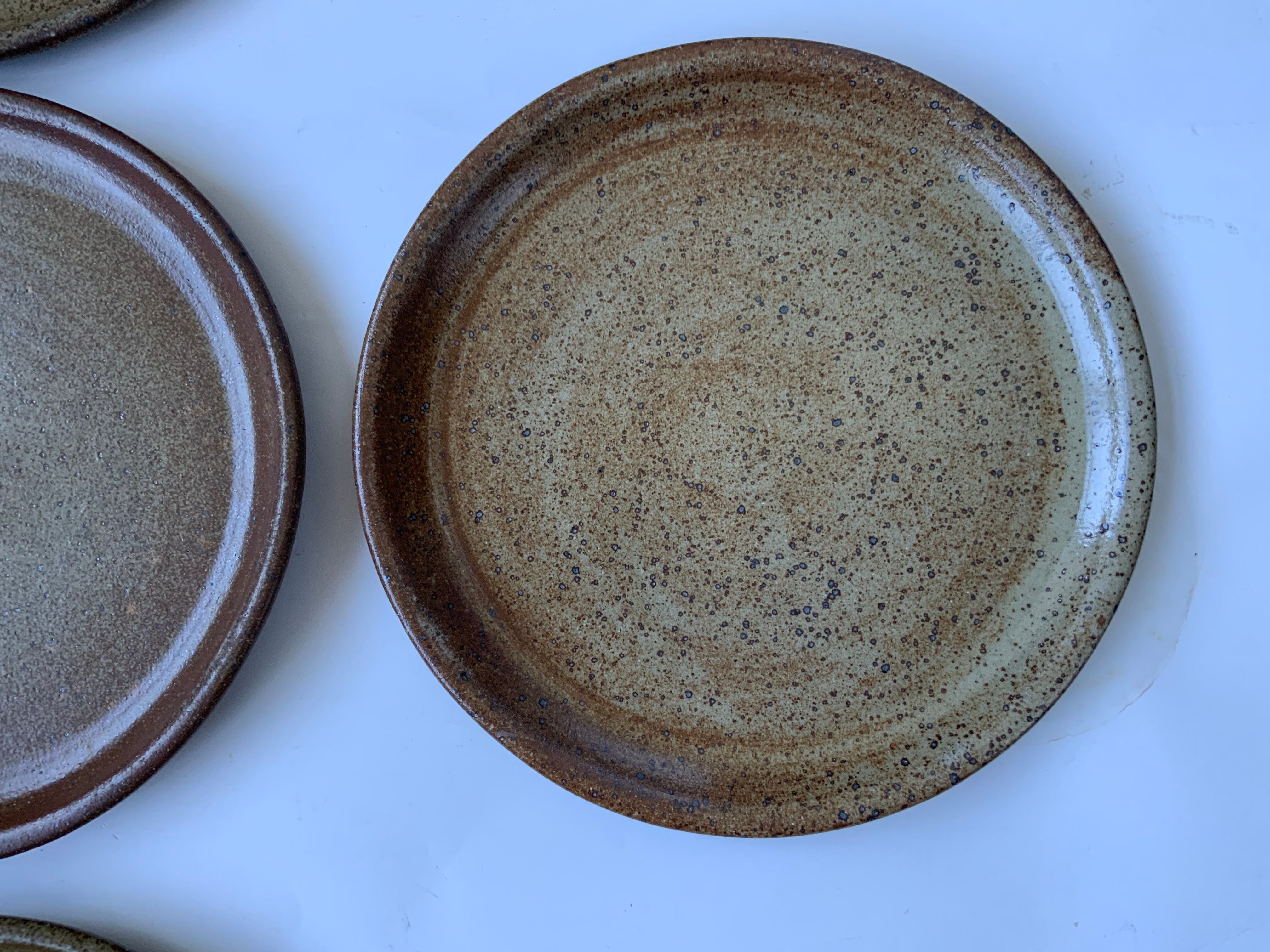10 vintage sandstone plates