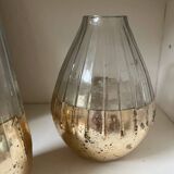 Set of golden vases