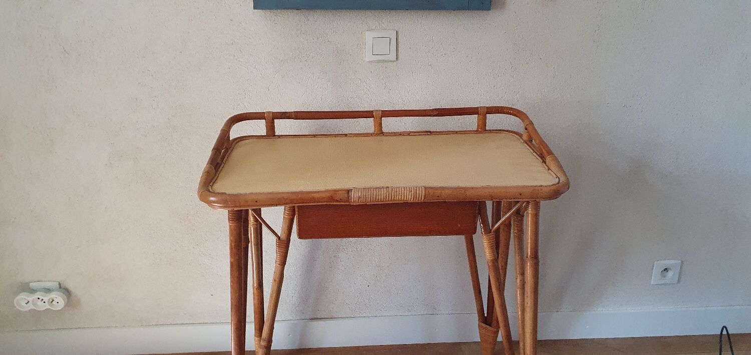 Bureau en rotin