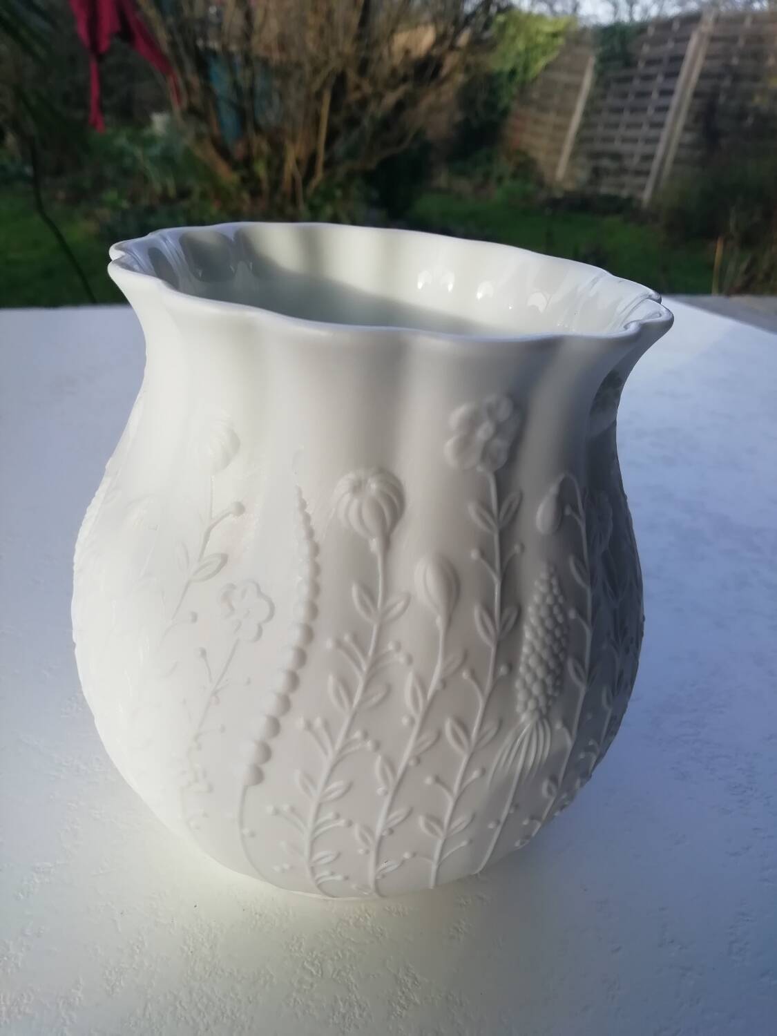 Vase en biscuit