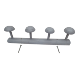 Porte manteaux 4 têtes en bois de couleur vieux gris clair