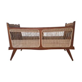 Bed vintage wooden and wicker