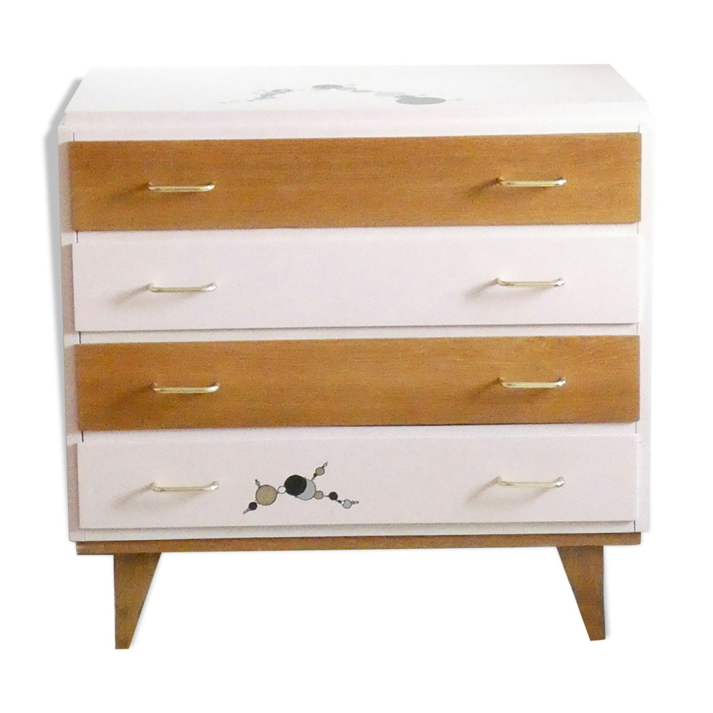 Commodus with compass feet