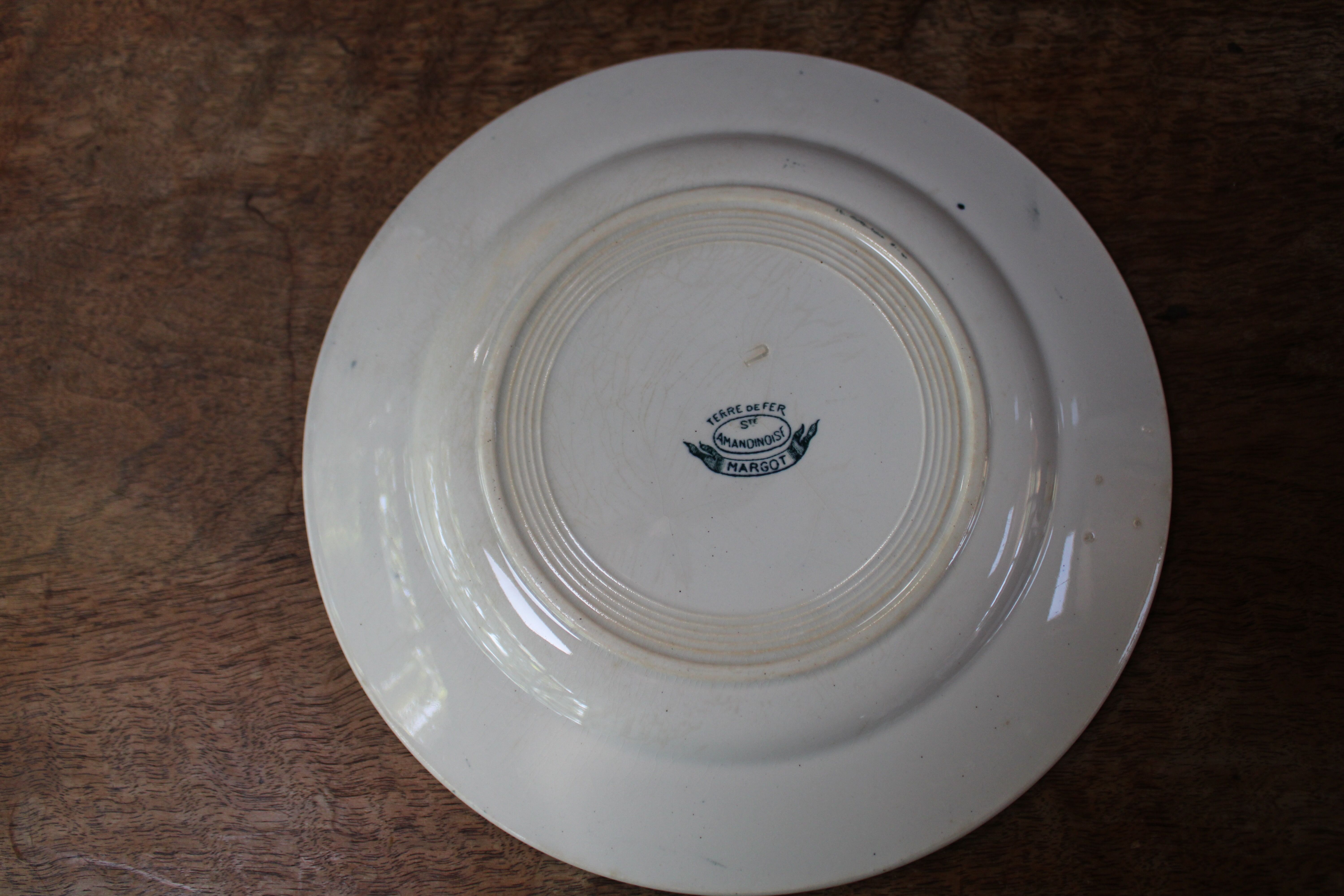 Set of 7 flat plates Sté Amandinoise St Amand, model Margot