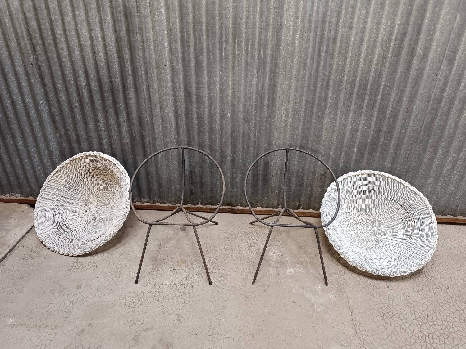 Pair of pod chairs - Rattan wicker armchair from the 60s