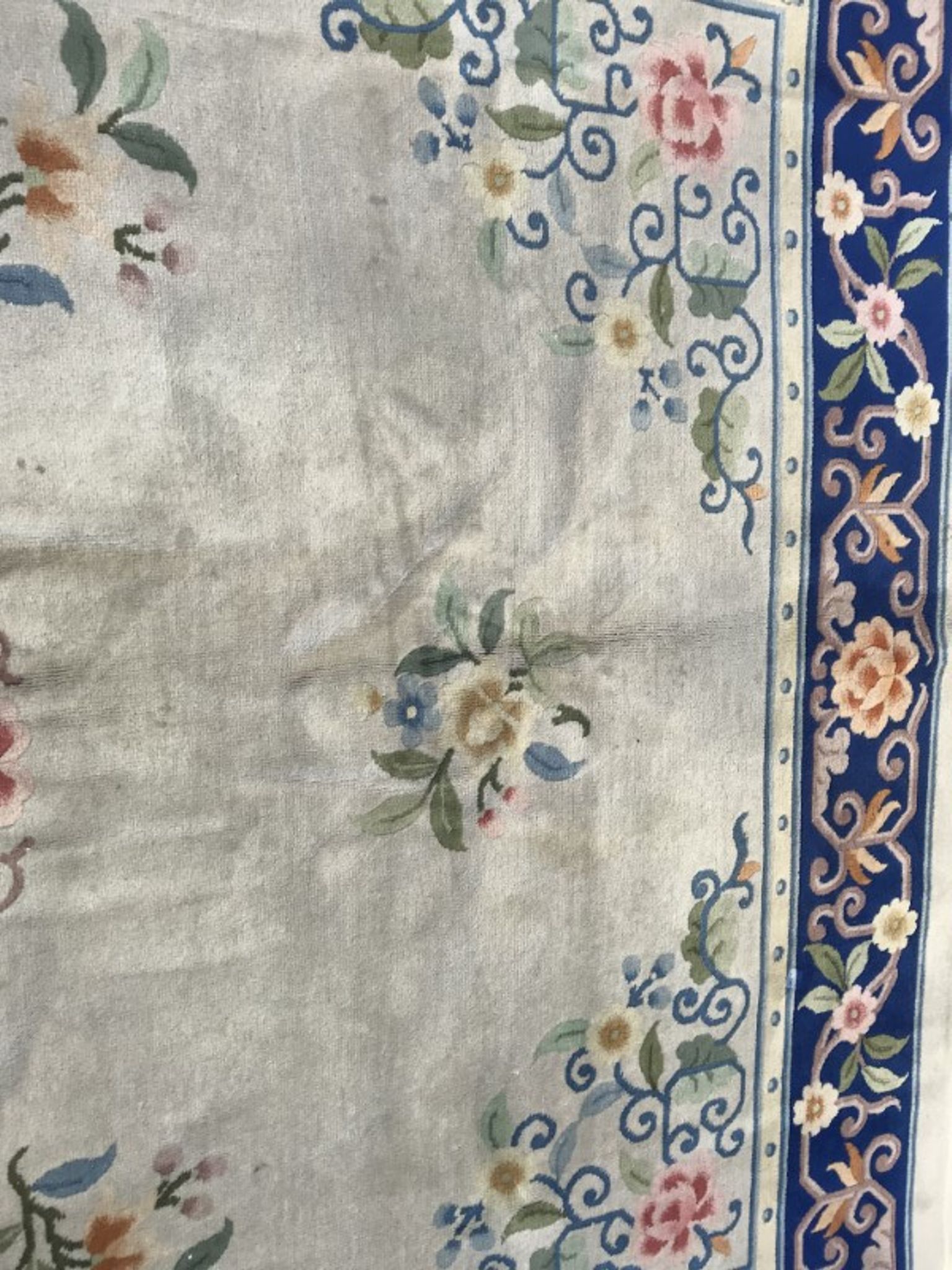 Large vintage Persian 228 X 314 CM Ghoum rug
