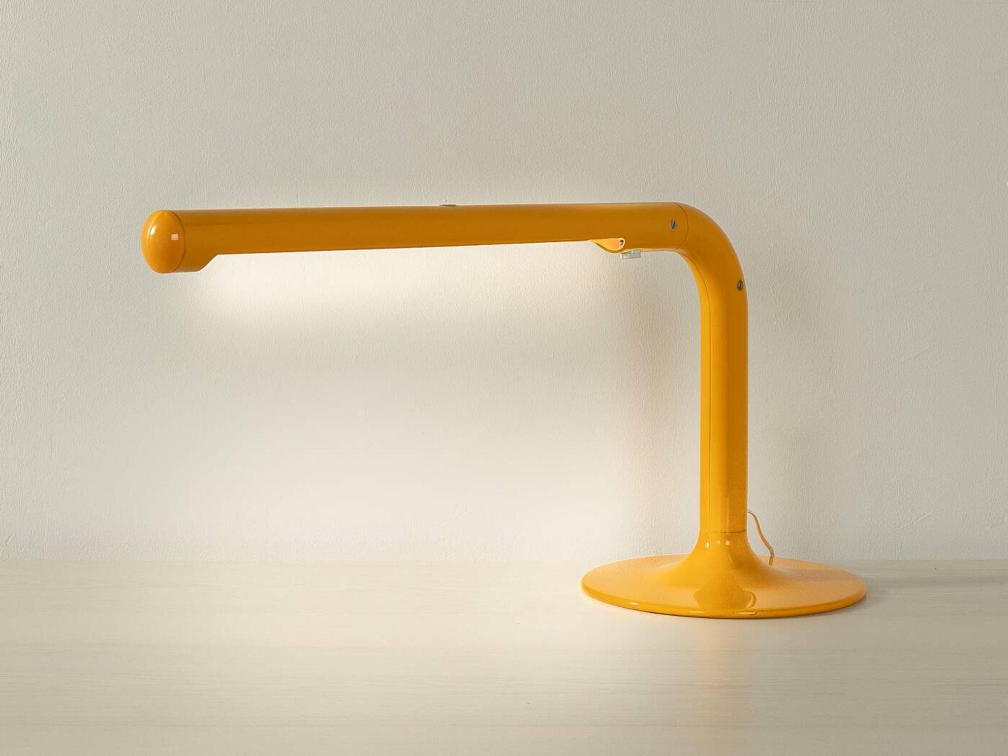 Lampe de bureau TUBE, Anders Pehrson, Ateljé Lyktan