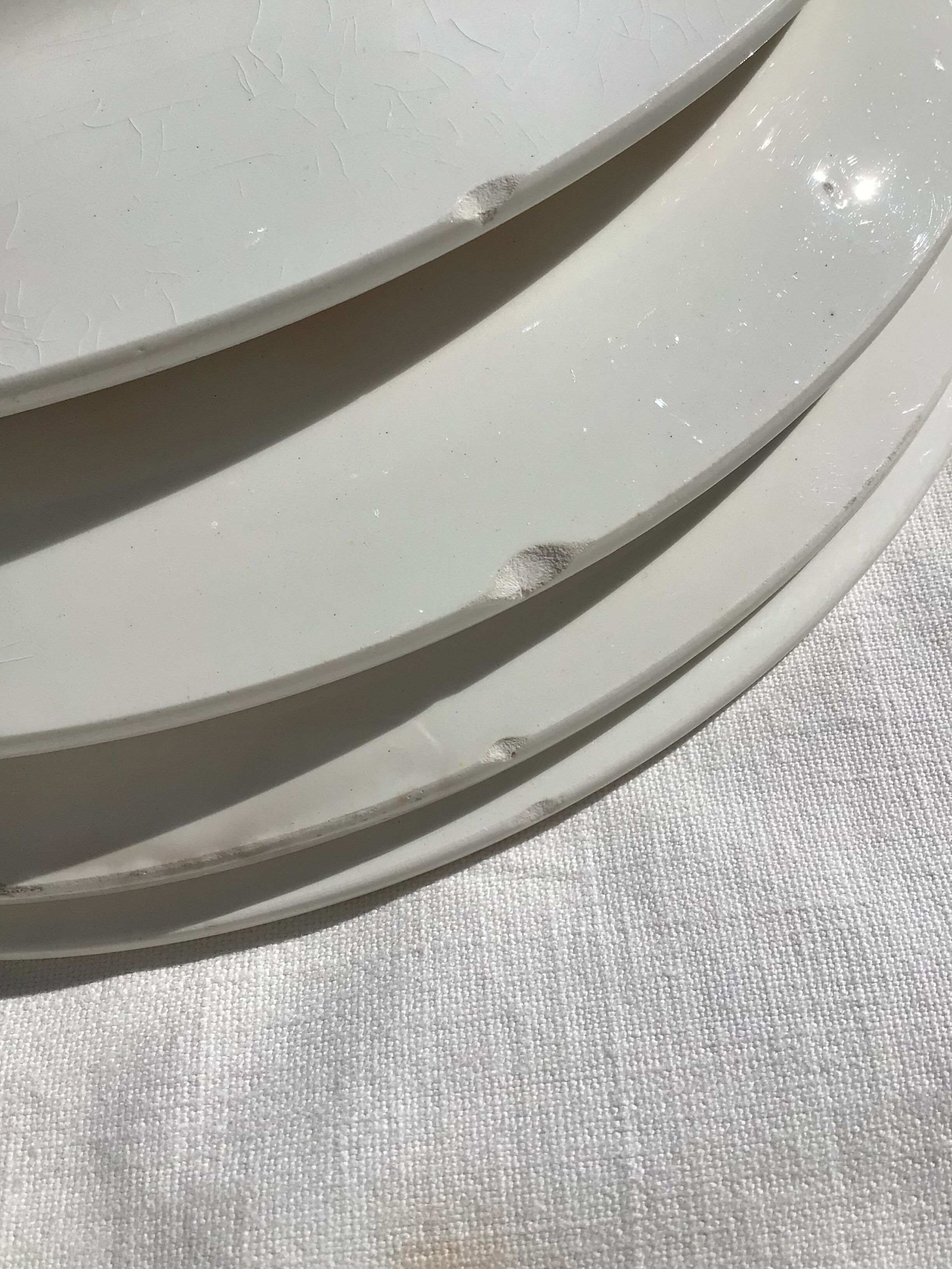 4 flat plates digoin model lily golden yellow