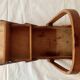Petite travailleuse en bois vintage