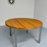 Naver Nissen and Gehl Scandinavian design round table with metal legs and wooden top