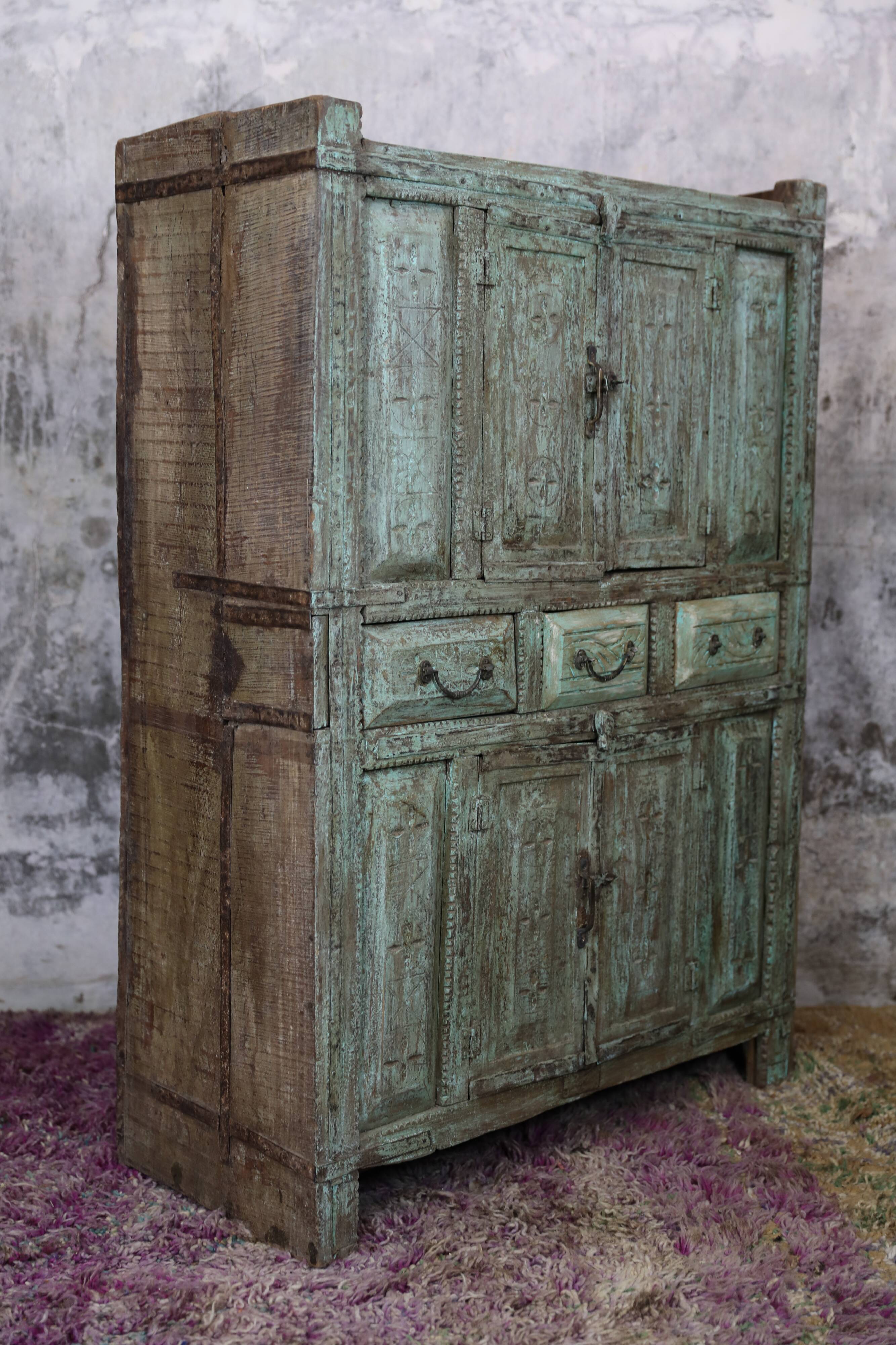 Indian mango buffet 4 doors and 3 drawers, unique piece