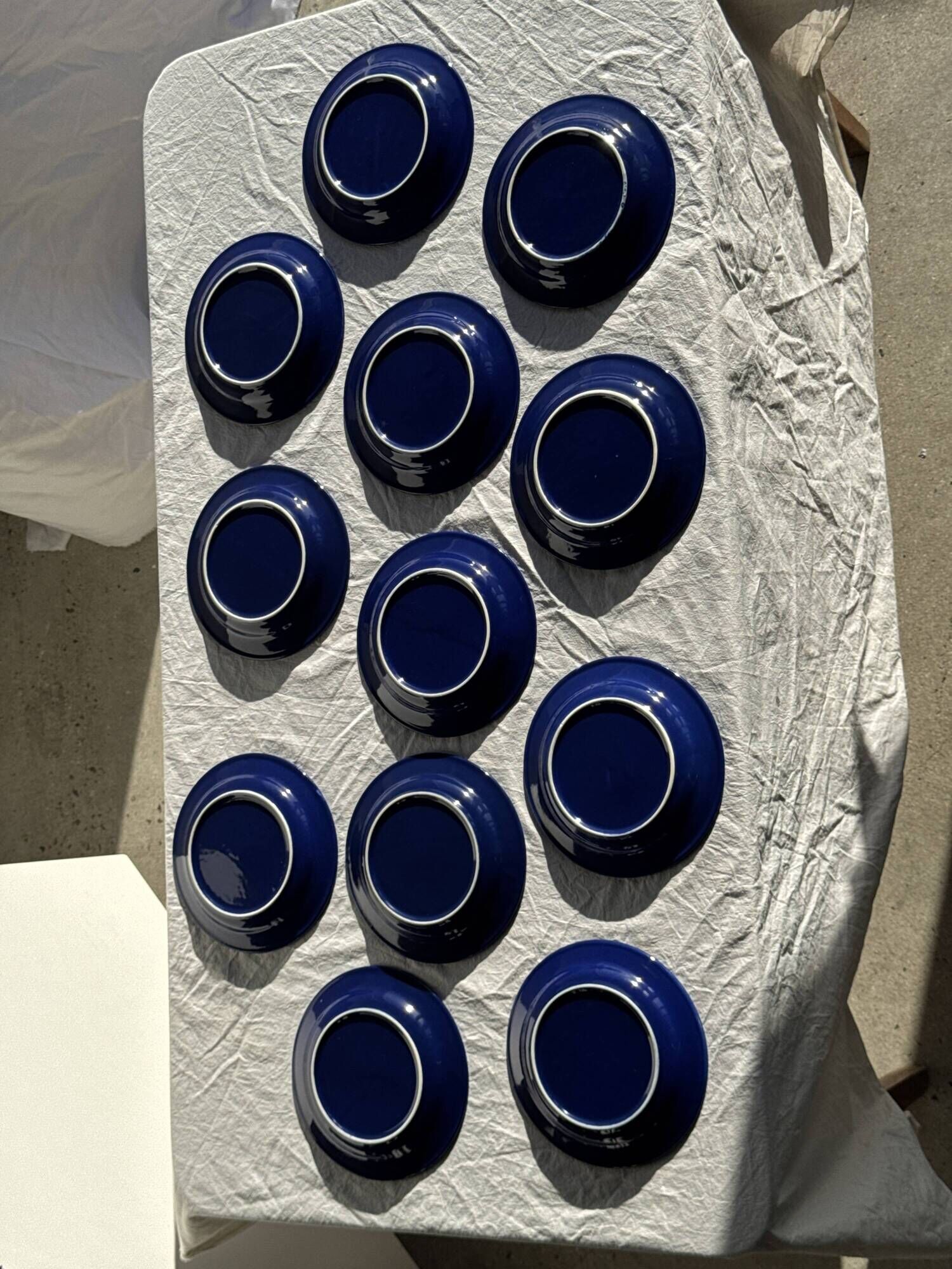 Set of 12 vintage blue ceramic plates D23