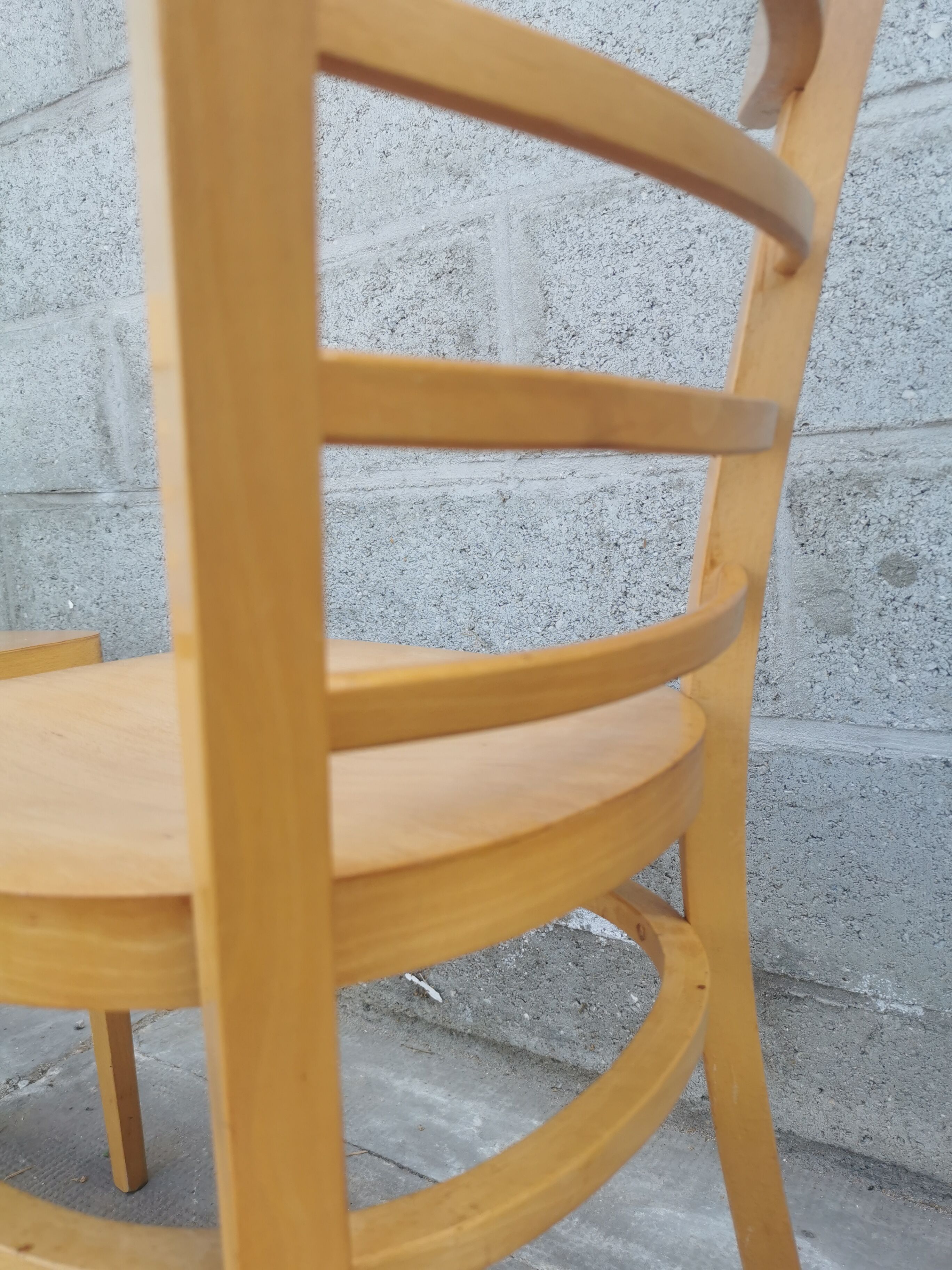 Set de quatre chaises bistrot Baumann