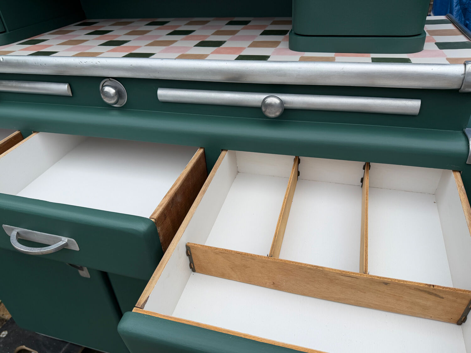 Buffet Mado cuisine 1950