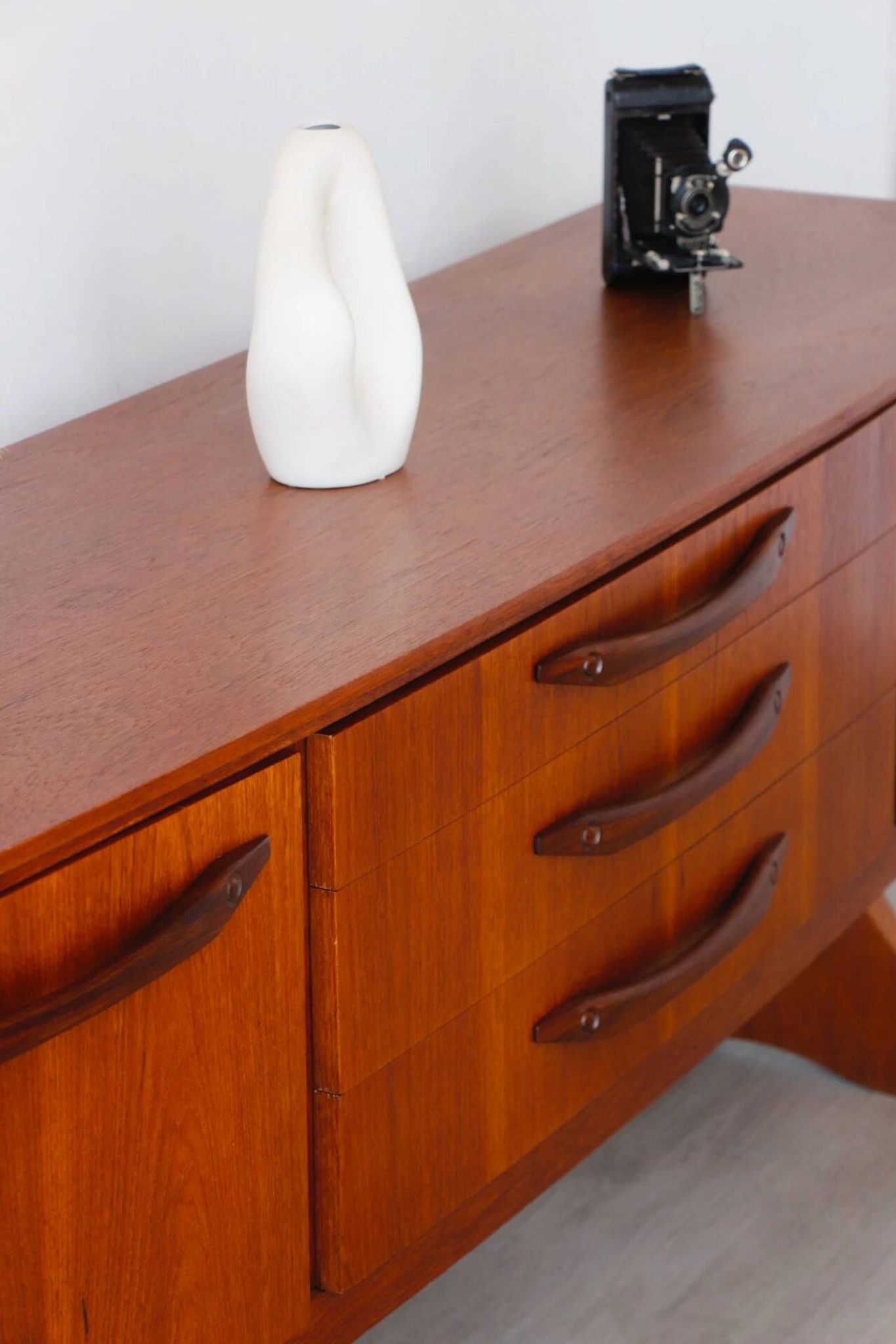Enfilade Beautility teck | Design vintage