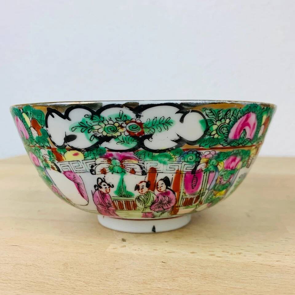 Chinese antique porcelain catchall
