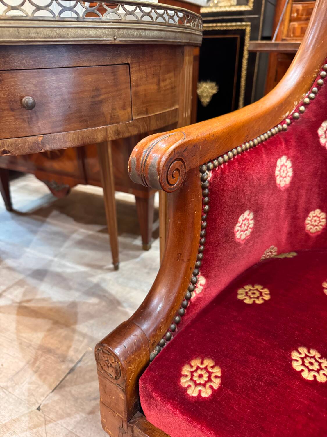 Pair of Gondola shepherdesses