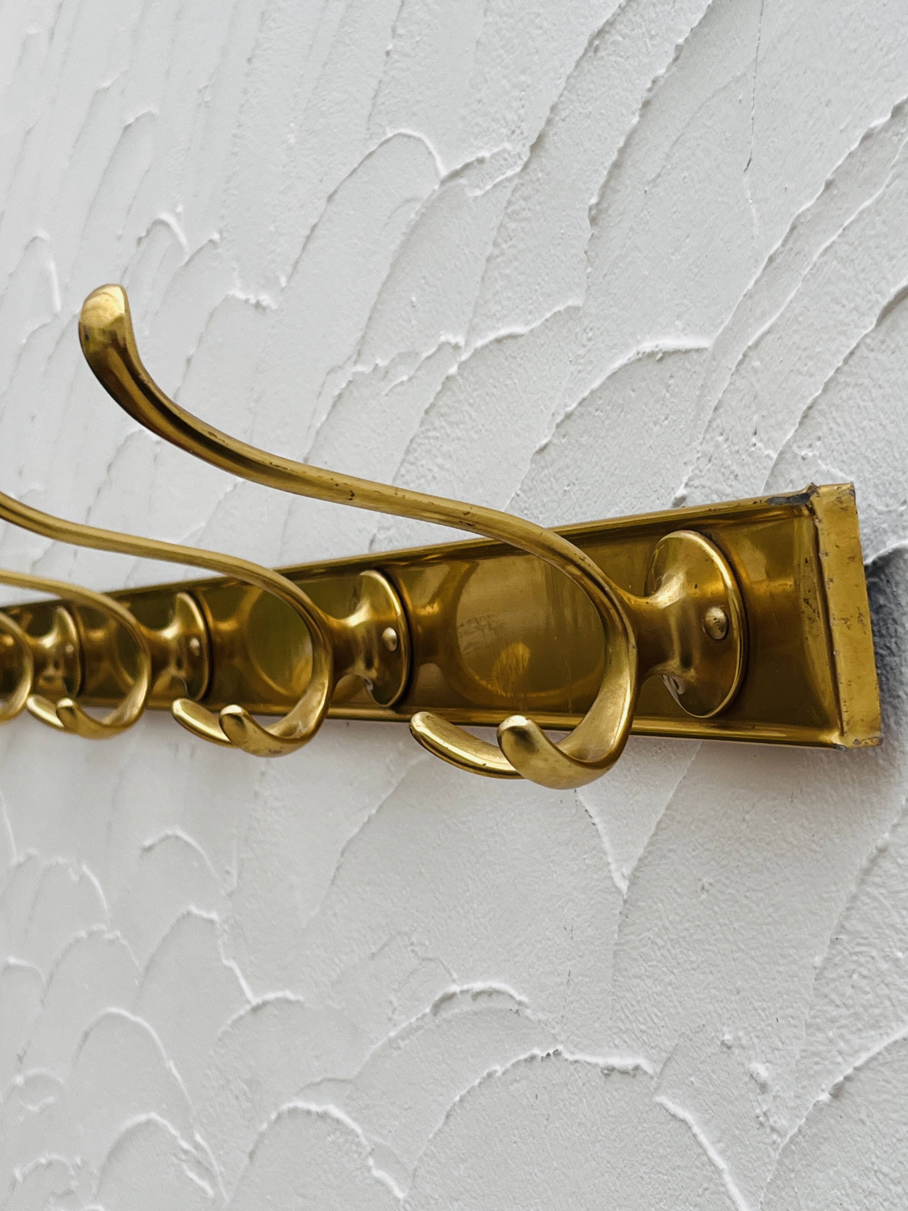 Porte-manteau en aluminium anodisé