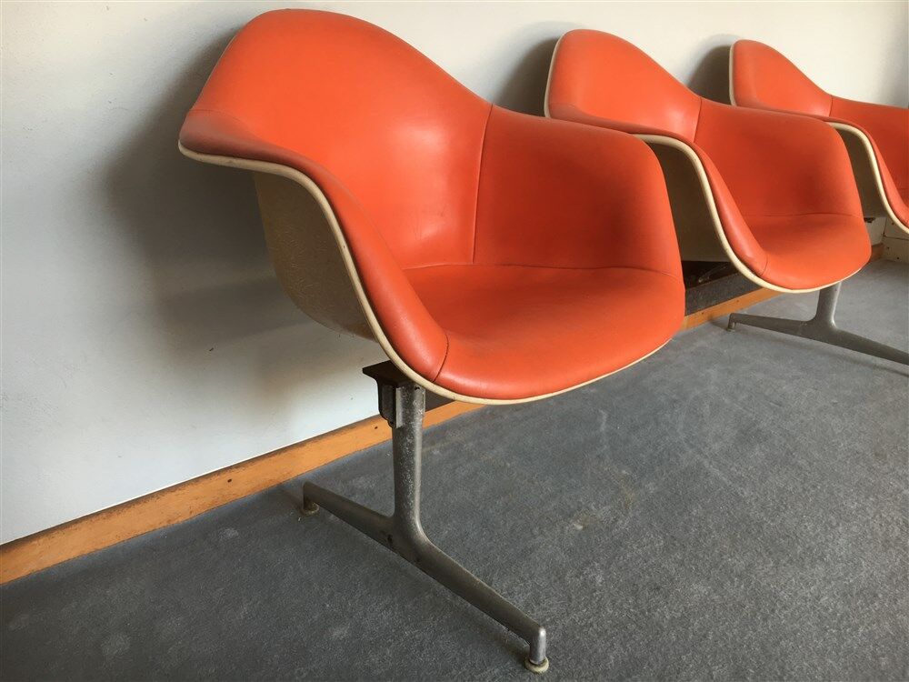 Bench by Charles and Ray Eames for Herman Milller 1960