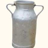 Umbrella-carrying milk can