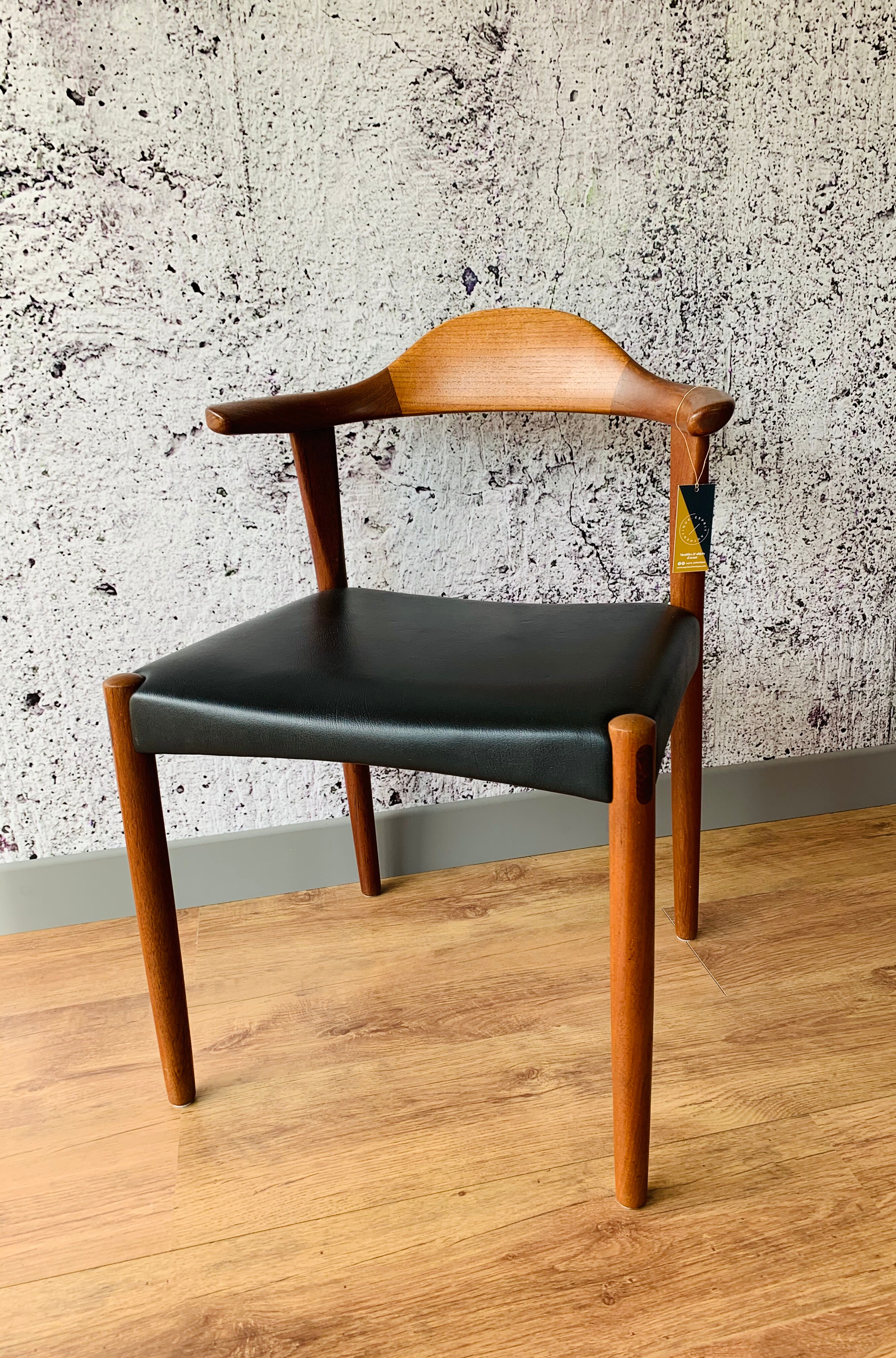 Lot of 4 wooden & skai chairs