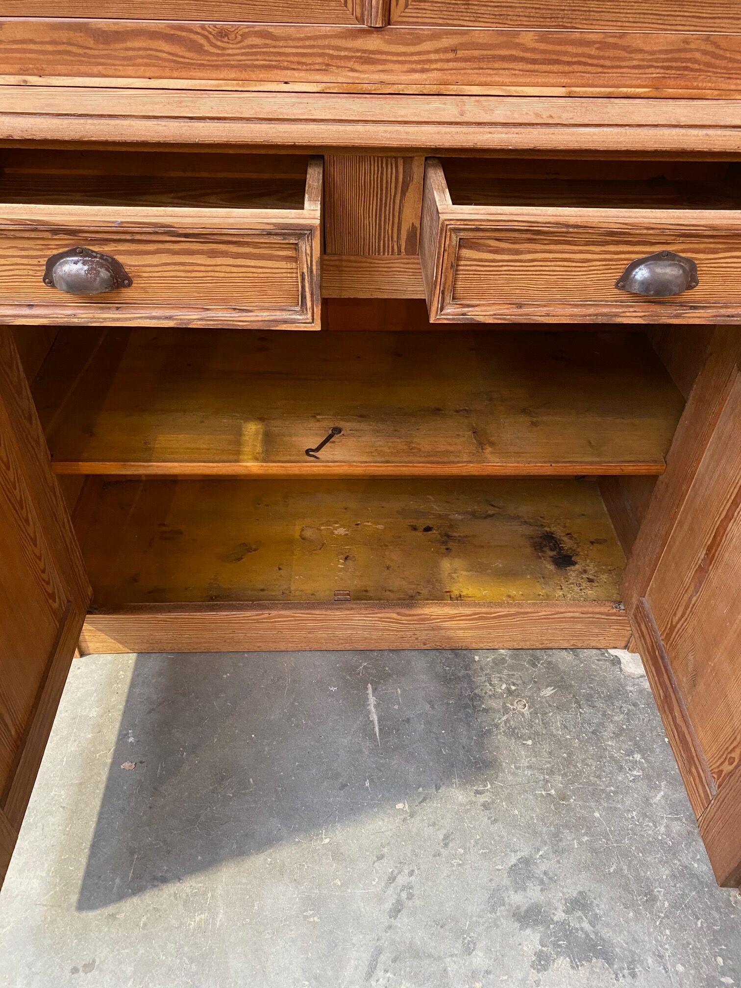 Early XXth century fir vessel