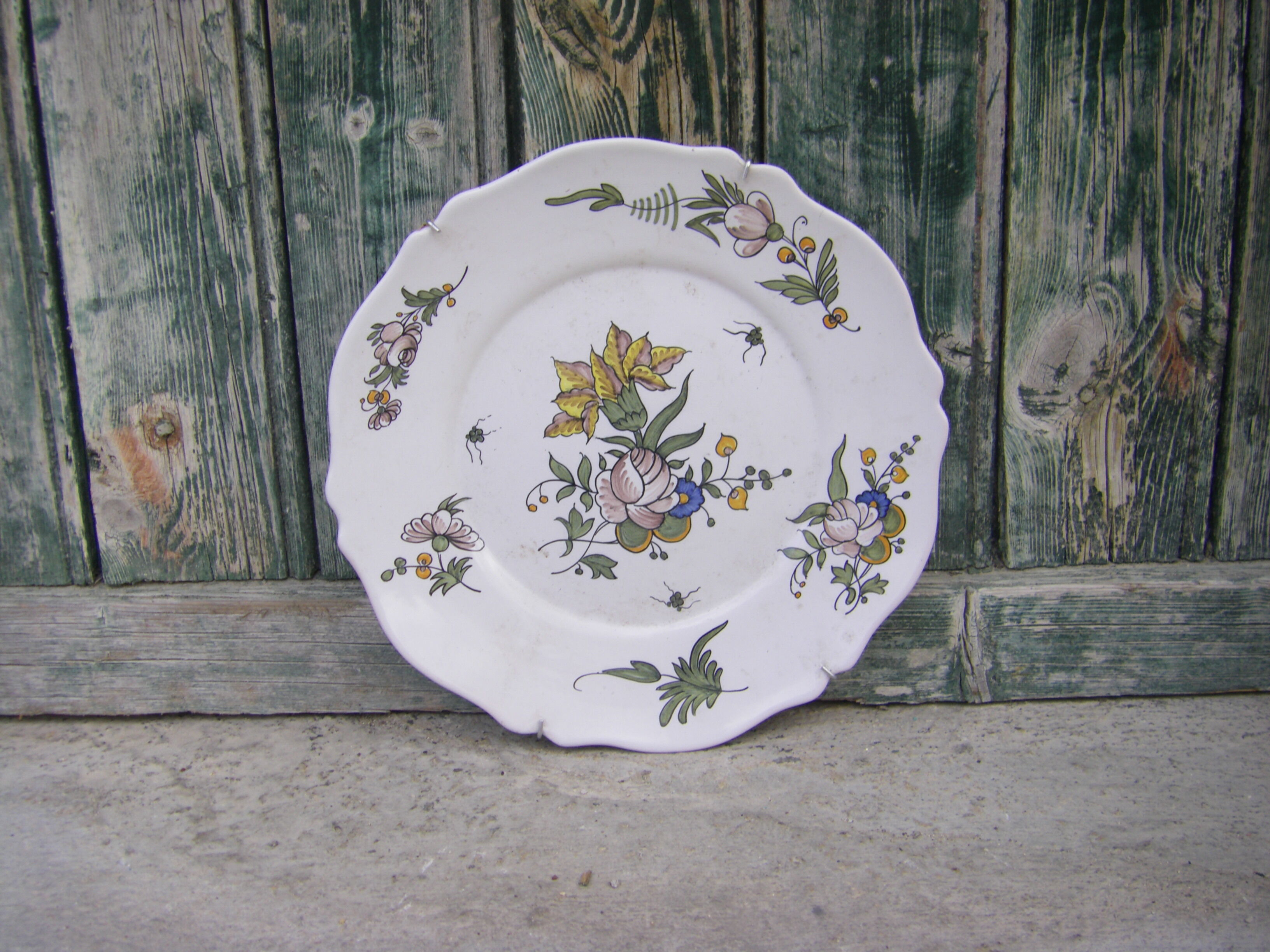 Earthenware plate by Émile Tessier