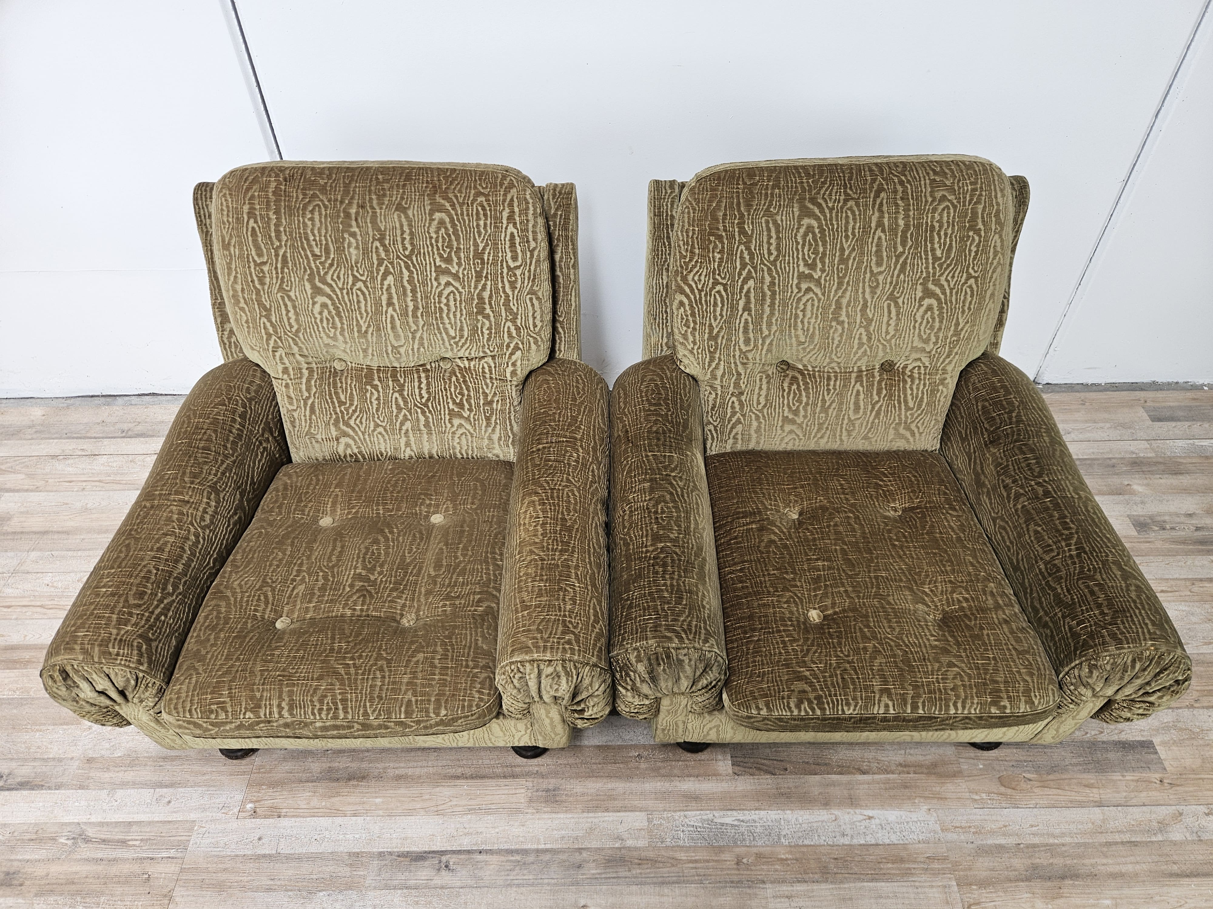 Pair of Italian armchairs from the 1970s