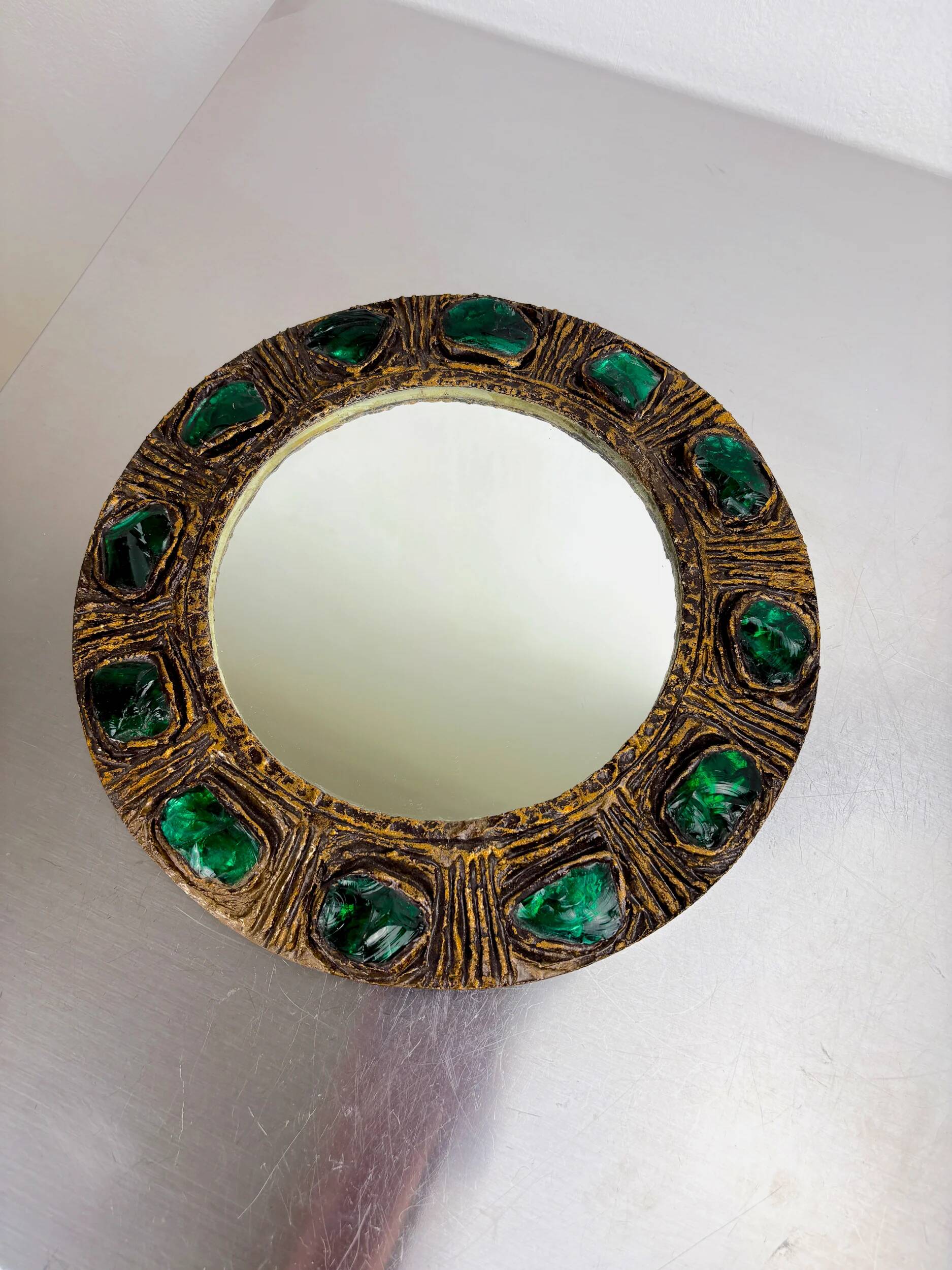 Italian mid-century mirror by Creaciones Gobesso, green Murano rock crystals, 1960s