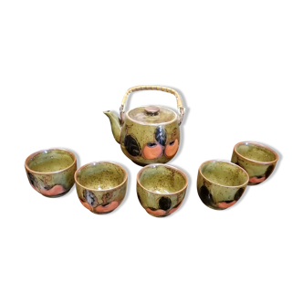 Complete ceramic tea set.