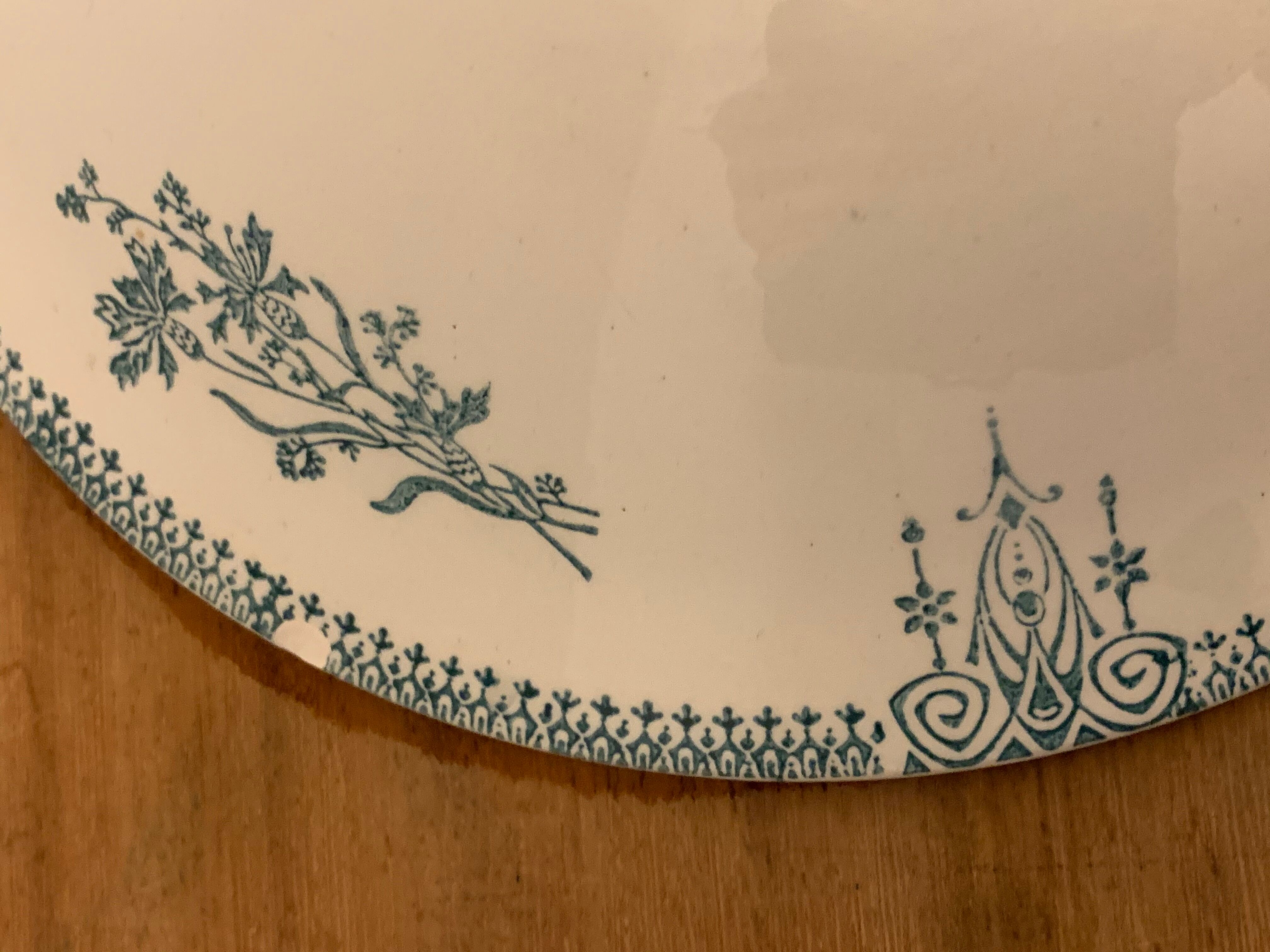 Soupière Saint Amand 1930s