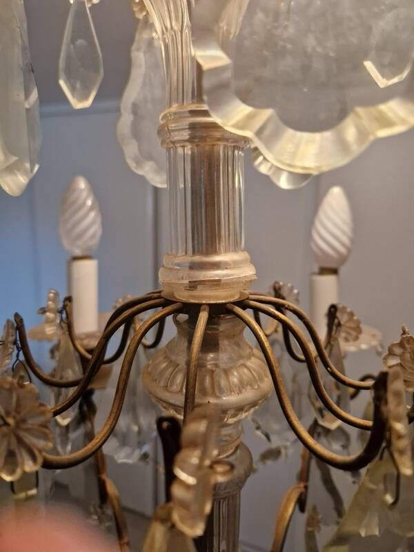 Brass chandelier with glass shaft, crystal tassel plates and daggers - 6 lights
