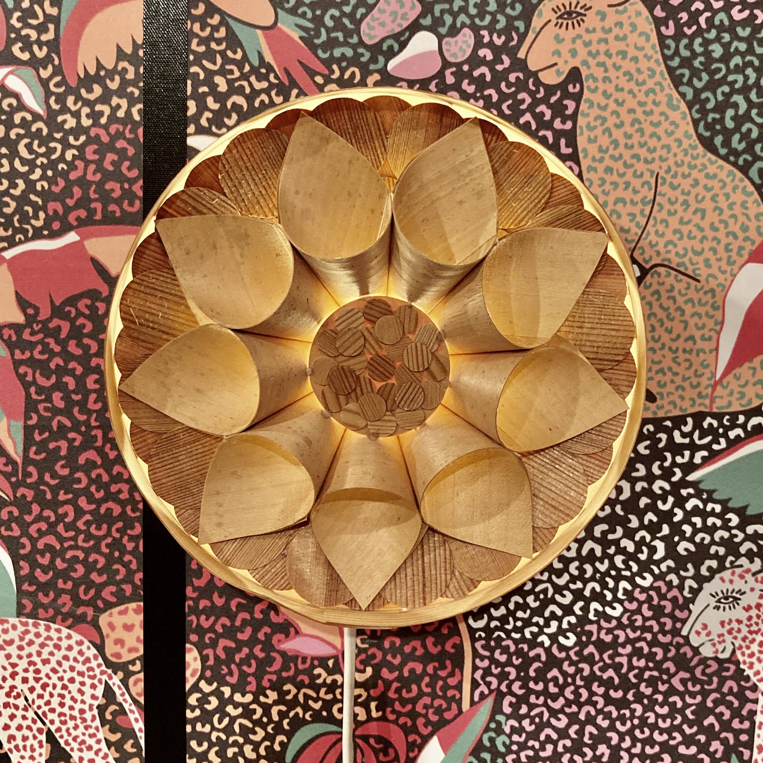 ELEGANT SCANDINAVIAN DESIGN WALL LIGHT 1950.