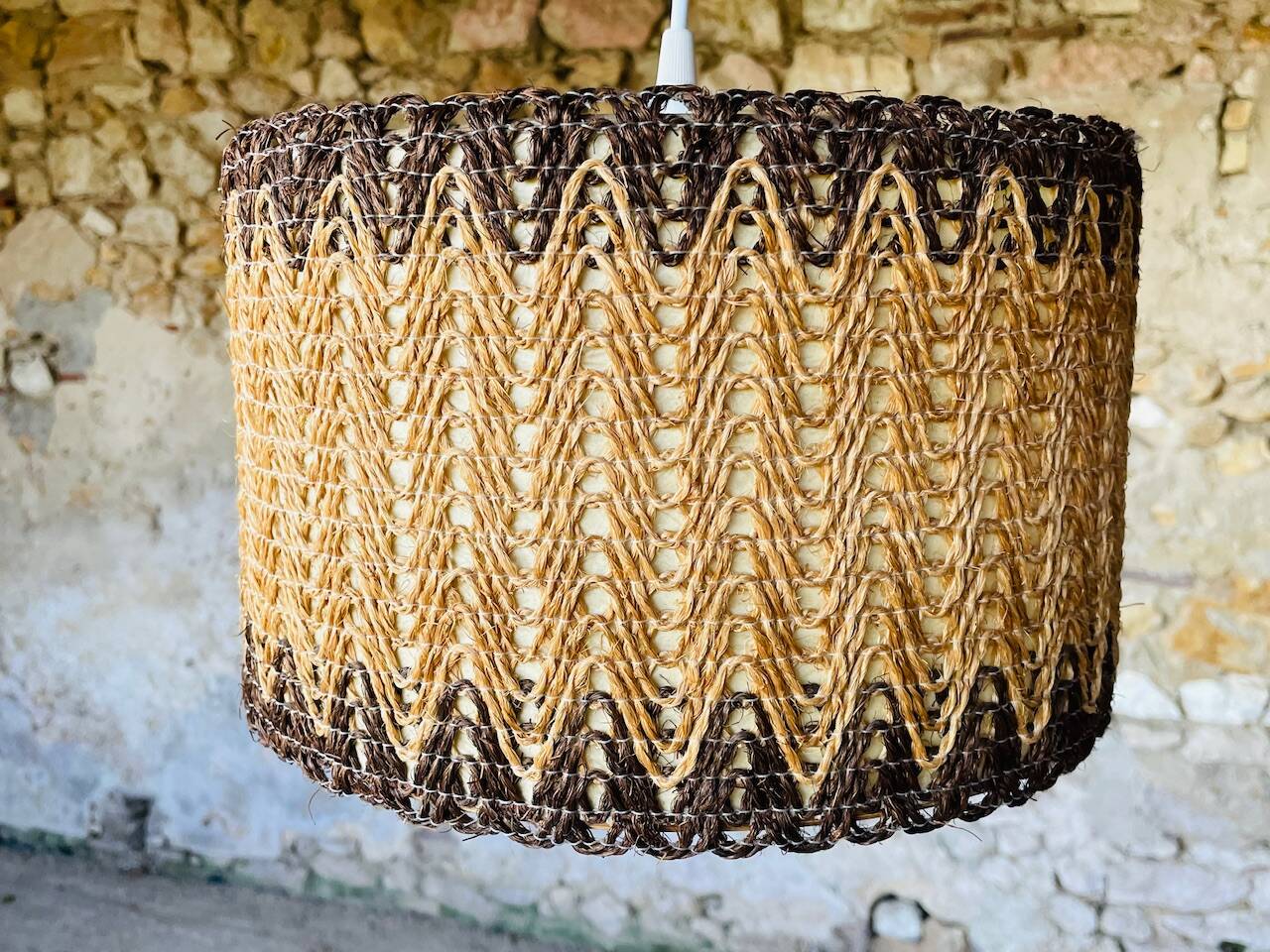 Vintage sisal / jonc de mer pendant light circa 1970's