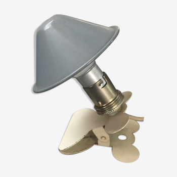 Mushroom clamp lamp