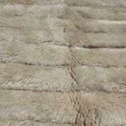 Tapis Mrirt marocain écru et beige 350x250 cm – design minimaliste texturé