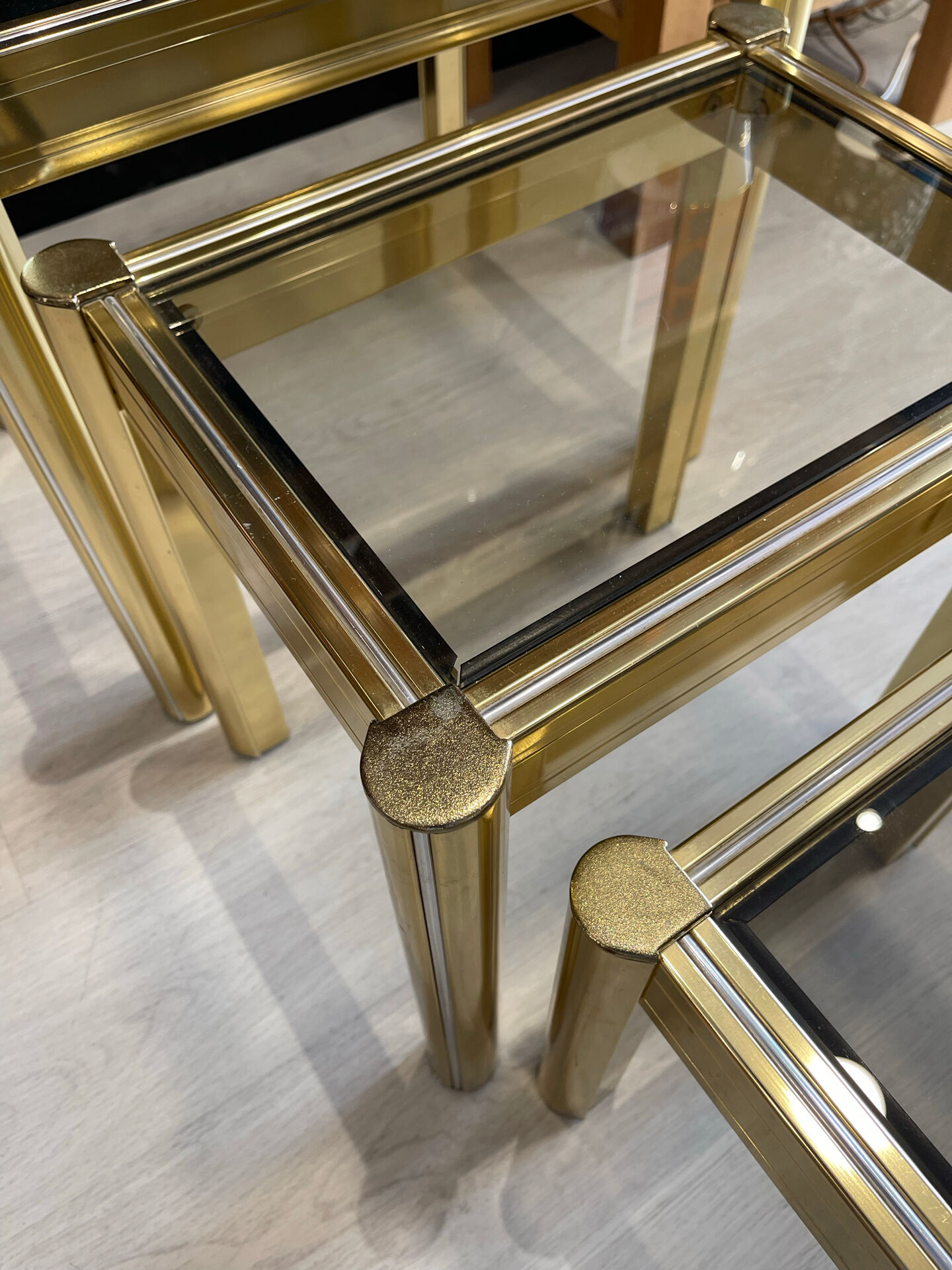 Nest of tables 1980