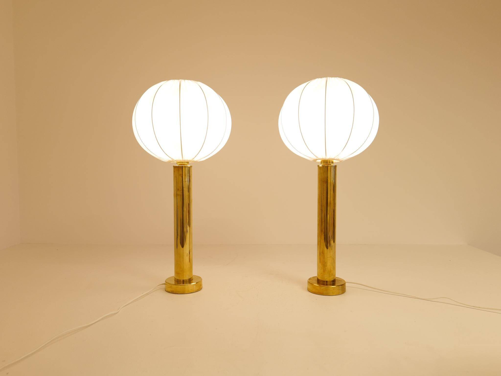 Pair of mid-century brass table lamps by Kosta Elarmatur, Sweden, 1960s.