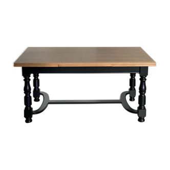 Adjustable oak farm table