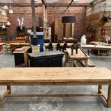 Farm table