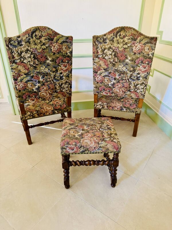 Paire de fauteuils anciens style Henri II / Néo-Renaissance + repose pieds