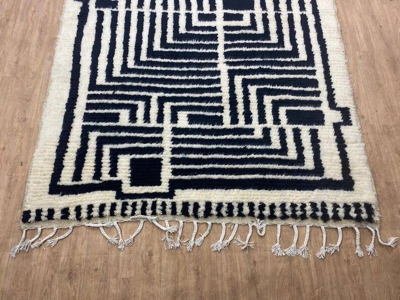 Amazing Berber Moroccan Rug