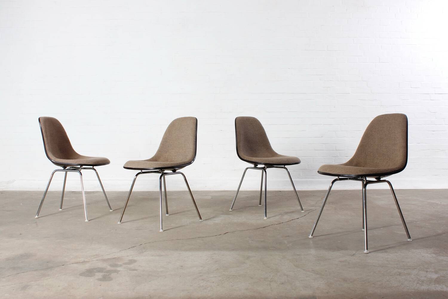 Vintage 4er Set Stühle Eames Vitra Miller Mid Century Design