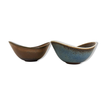 Mid-century pair of bowls by Rörstrand Sweden by Gunnar Nylund, 1950s.