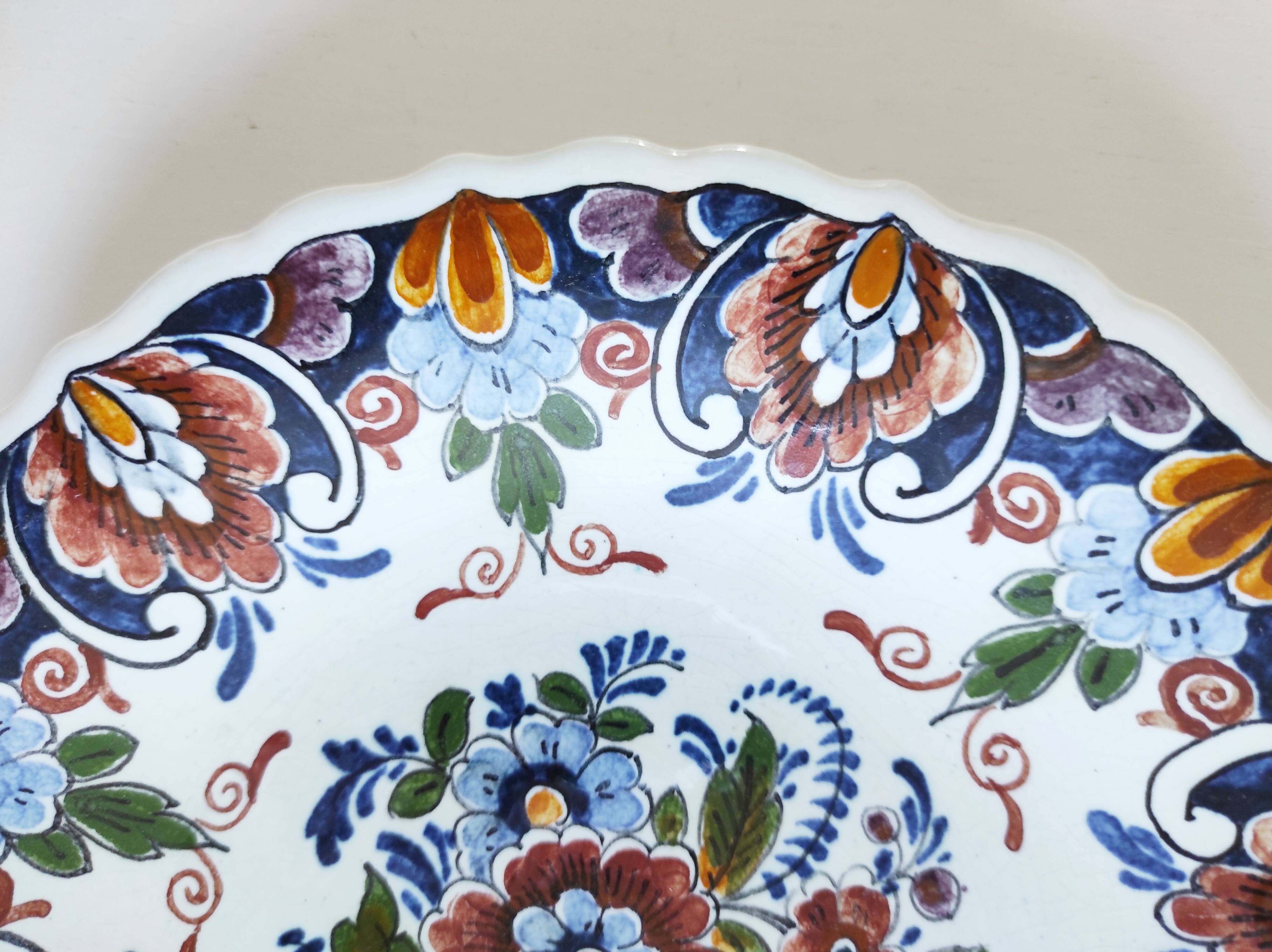 Pair of Oud Delft plates