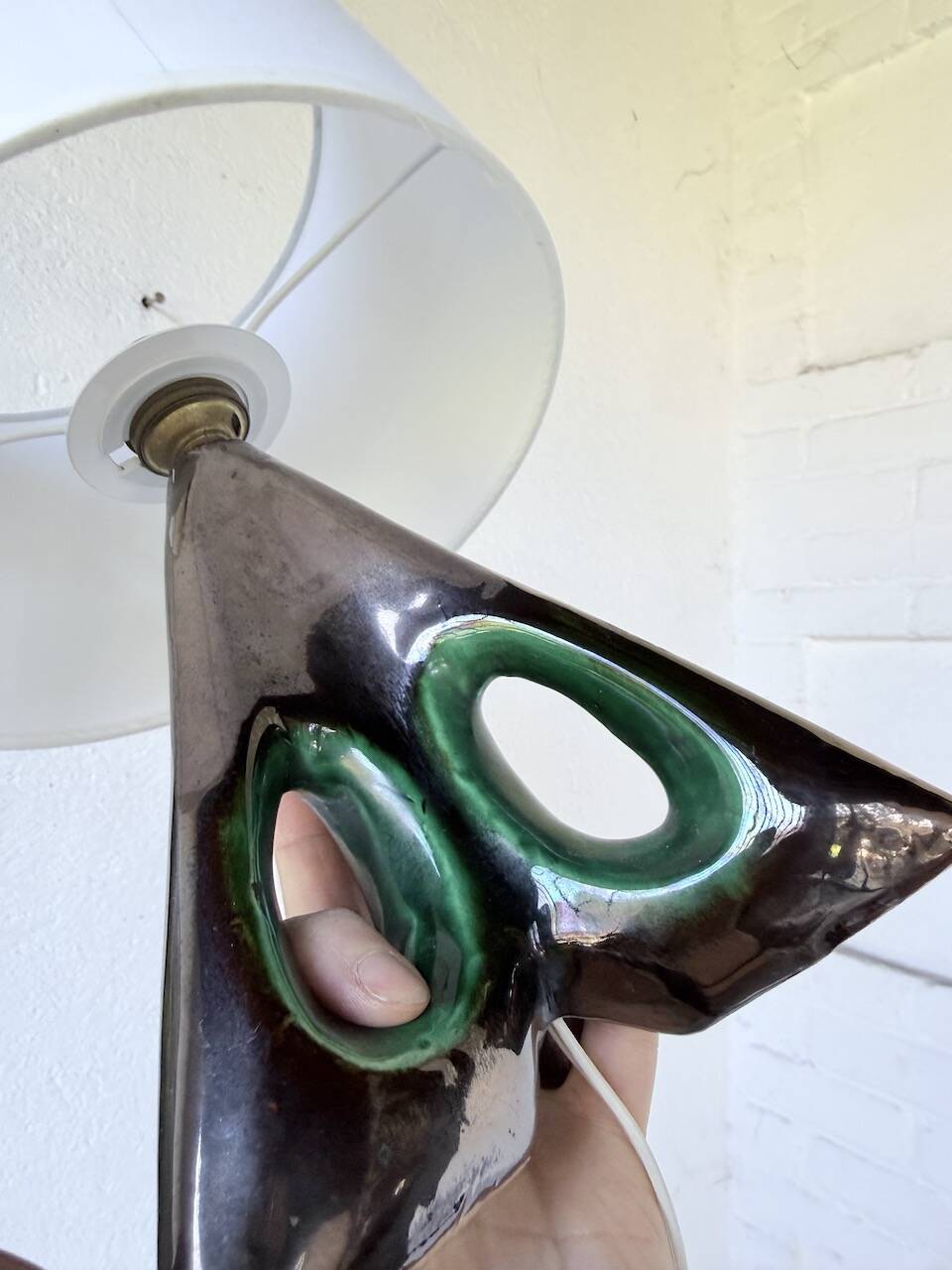 Paire de lampes céramiques forme libre triangle