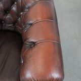 Classic English-style Chesterfield club armchair in cowhide leather